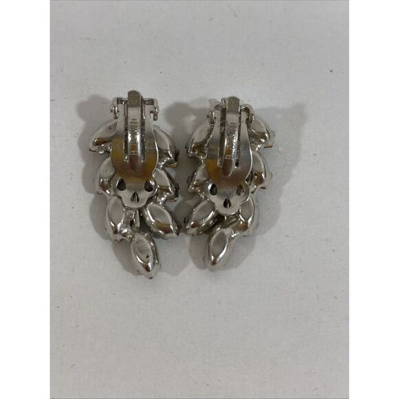 Vintage B David Signed Green Princess Cut Clip On Earrings Fern Leaf - Picture 4 of 6